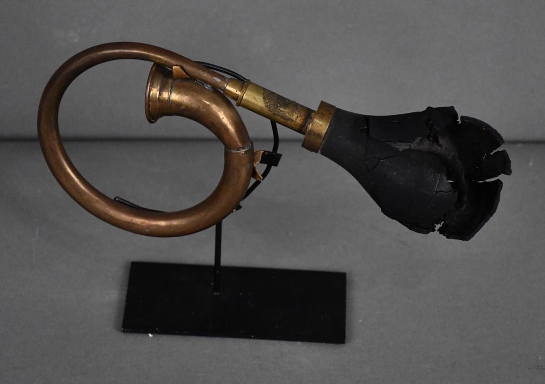 Salesman Sample Brass Horn (1 of 3)