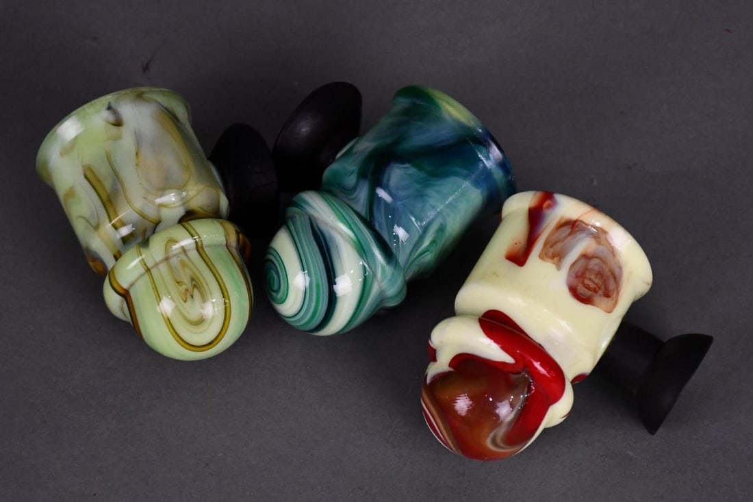 3-Akro Agate Automobile Flower Vases or Ashtrays: all in good condition, the rubber suction cups are hard.