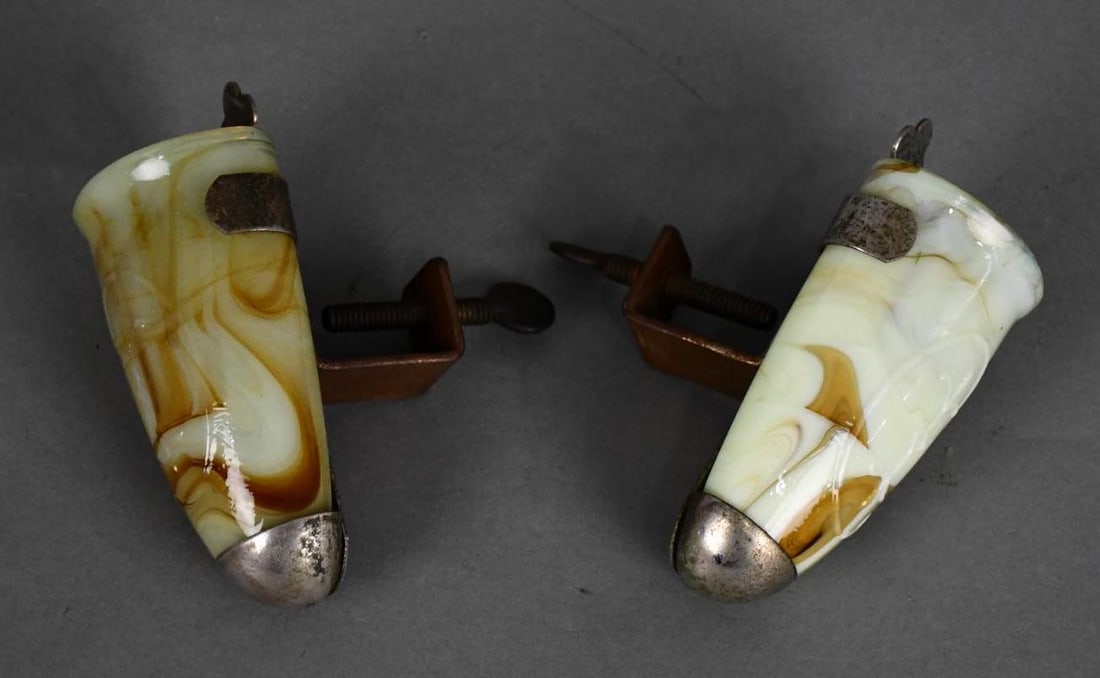 Akro Agate Automobile Flower Vases (1 of 4)