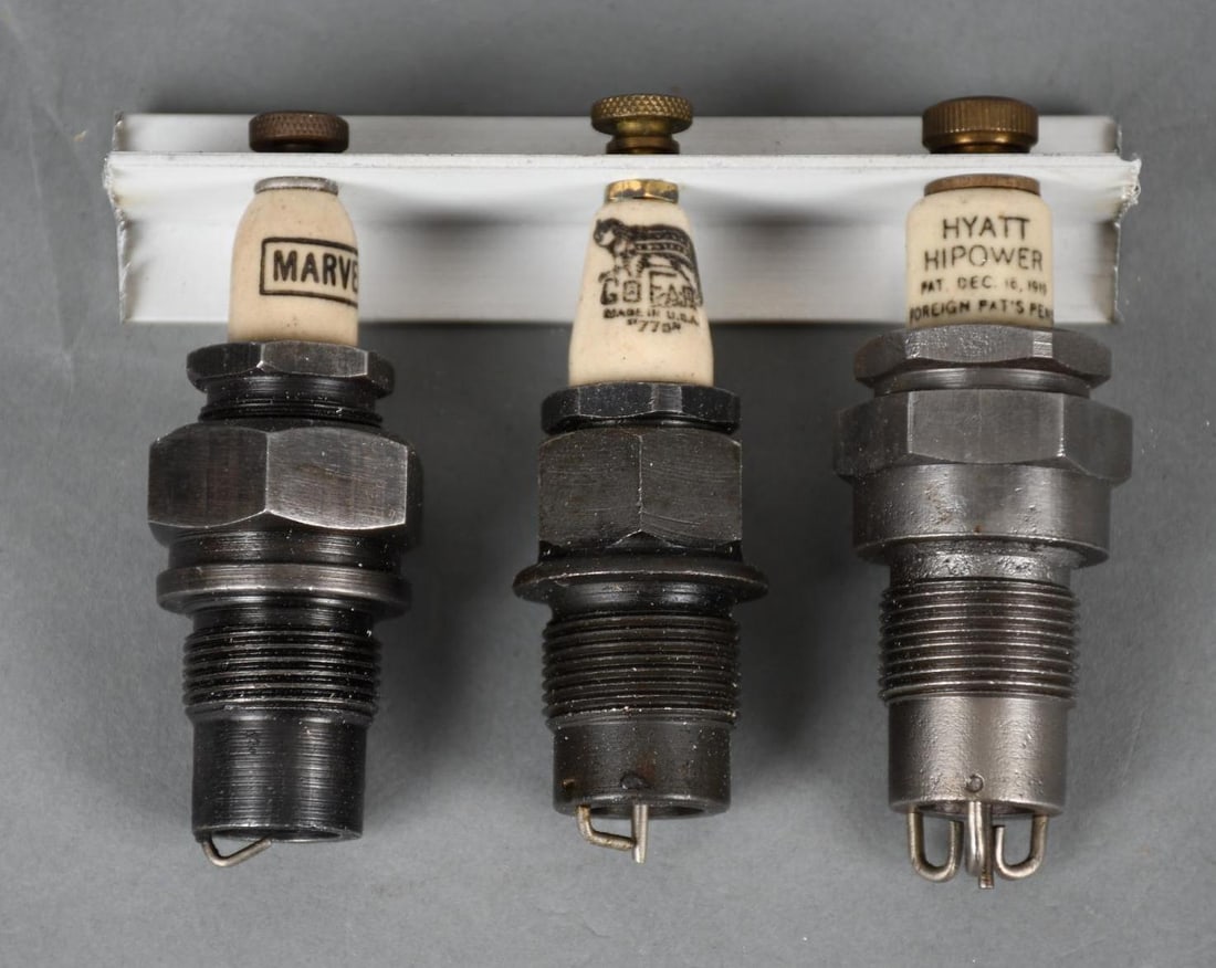 3-Spark Plugs Marvel, Go Far 775, Hyatt Hipower: 3.5"T. or less in size