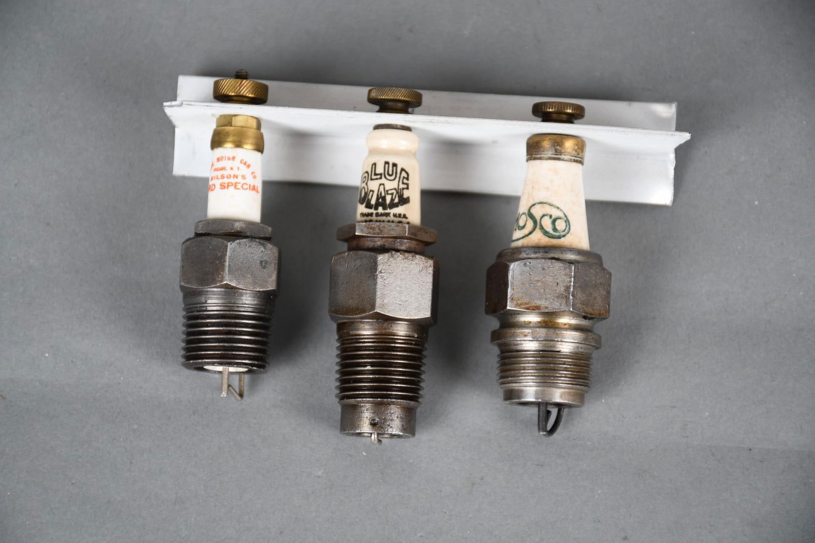 3-Spark Plugs Ford Speical, Blue Blaze, Mosco (1 of 4)