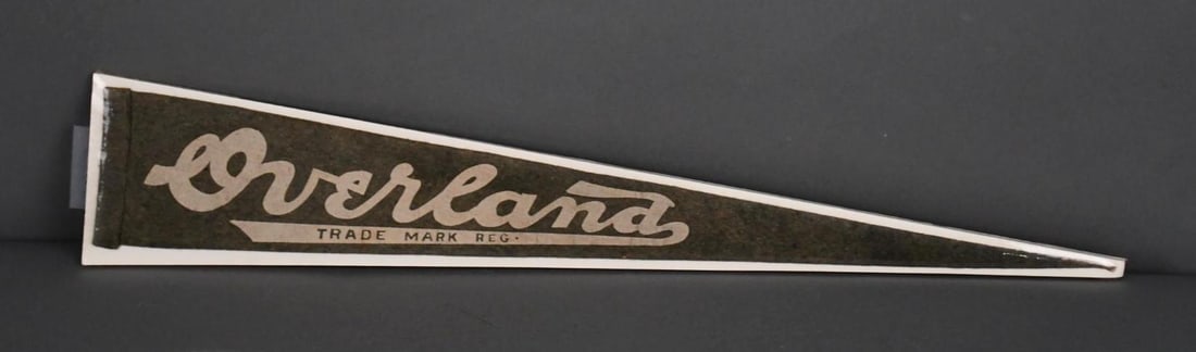 Overland (auto) Felt Pennant (1 of 4)