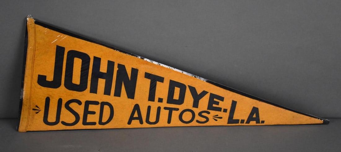 John T. Dye Use Autos L.A. Felt Pennant (1 of 4)