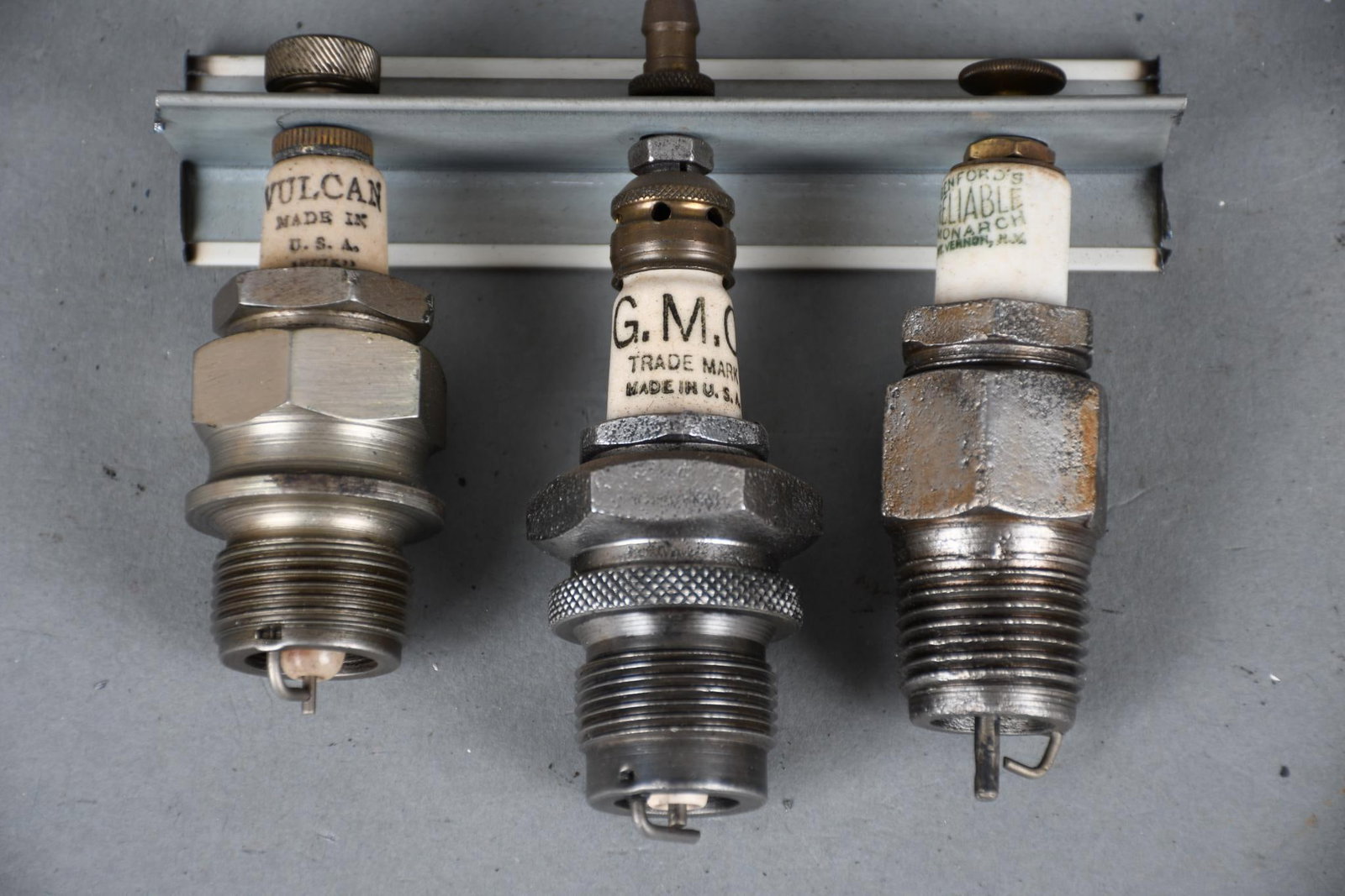 3-Spark Plugs Vulcan, G.M.C., Reliable: 3.75"T., or less