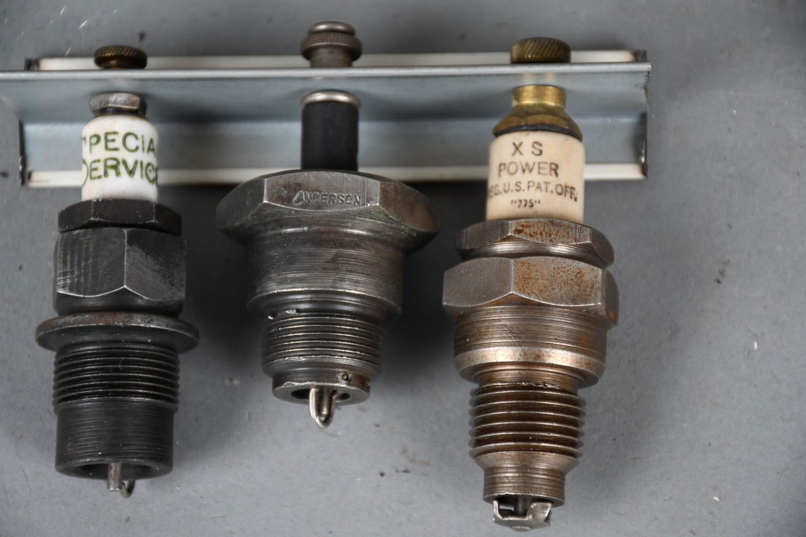 3-Spark Plugs Special Service, Anderson, XS Power (1 of 4)