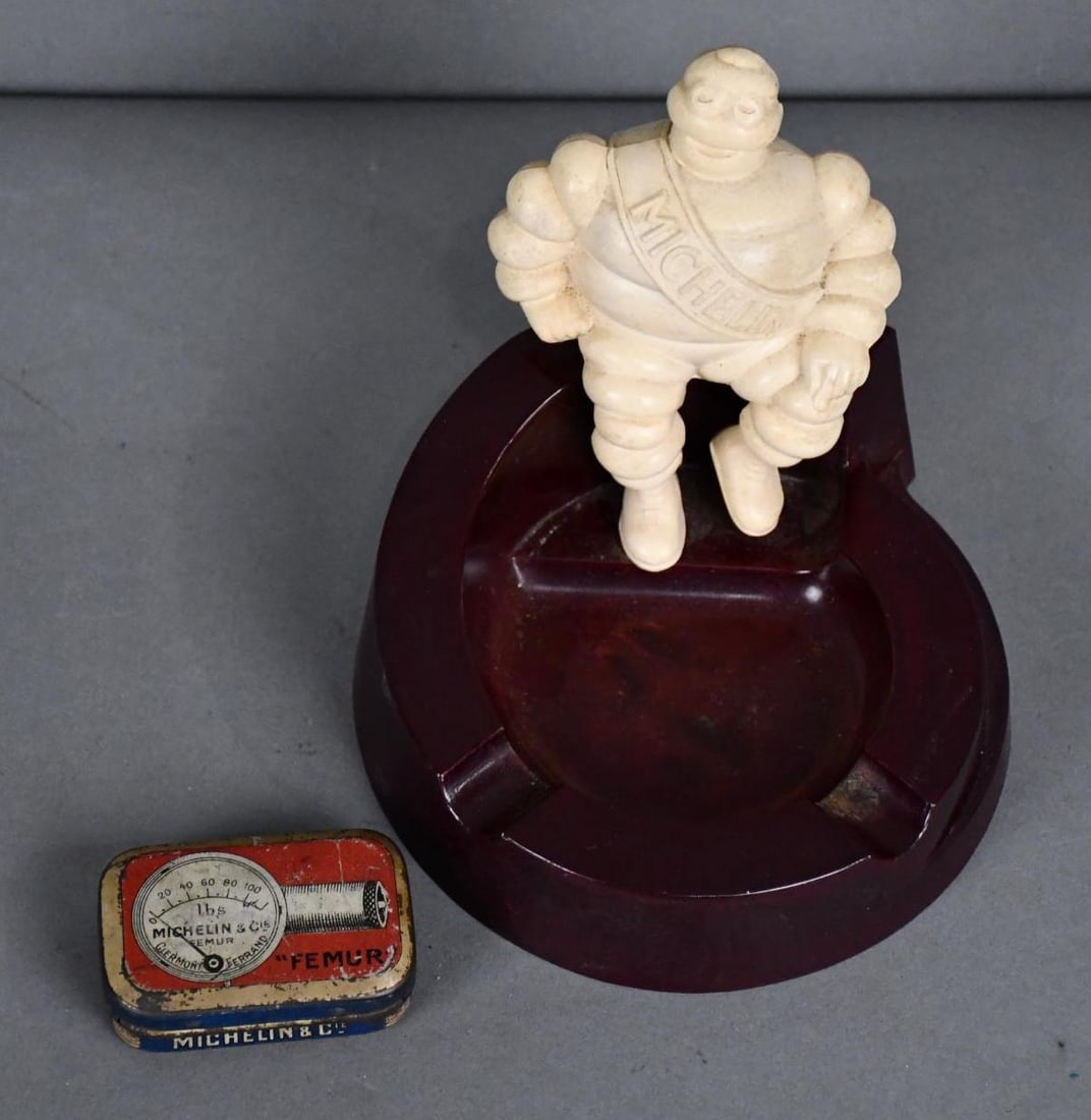 Michelin w/Bibendum Bakelite Ashtray & Air Gauge in Box (1 of 4)
