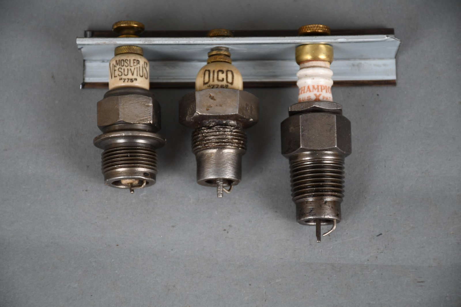 3-Spark Plugs Mosler vesuvius, Dico, Champion: 3.5"T. or less