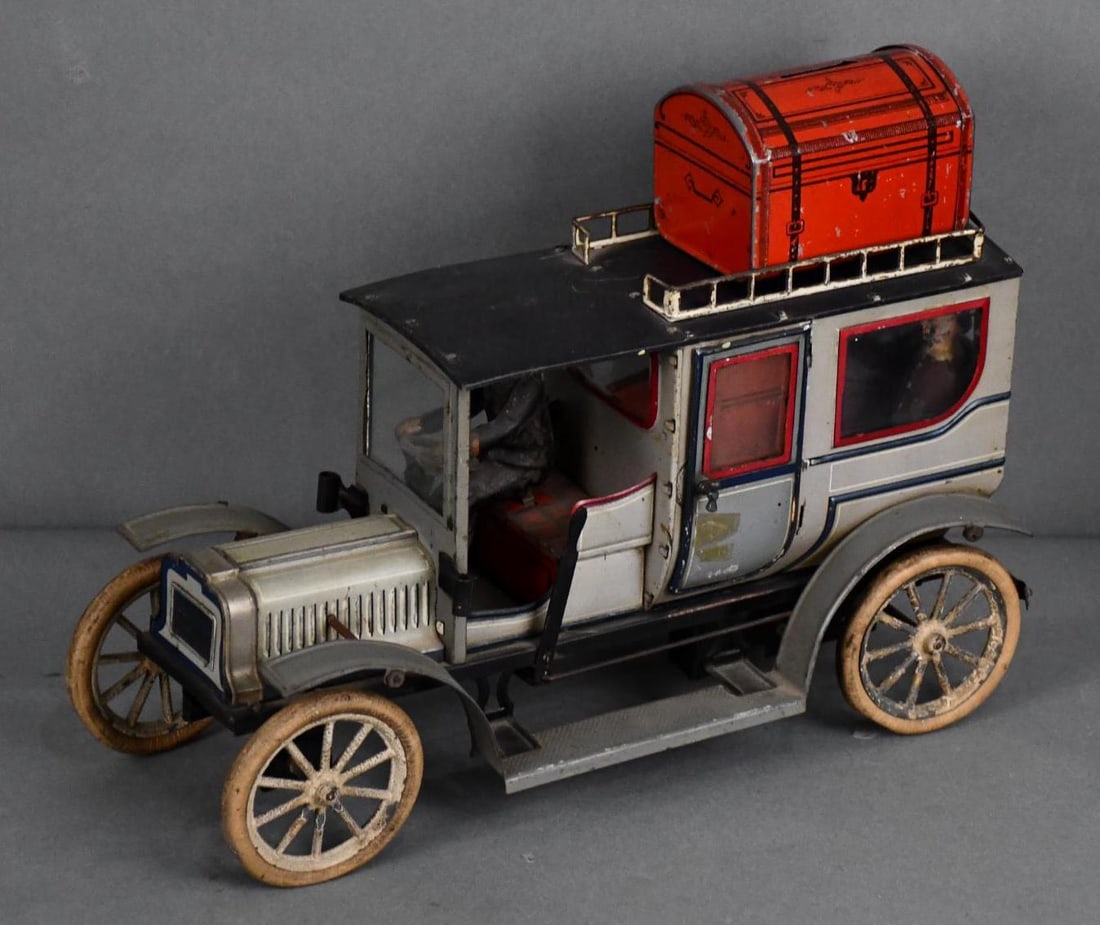 Large Deluxe Carette Limousine Tin-Plate Key Wind Toy (1 of 13)