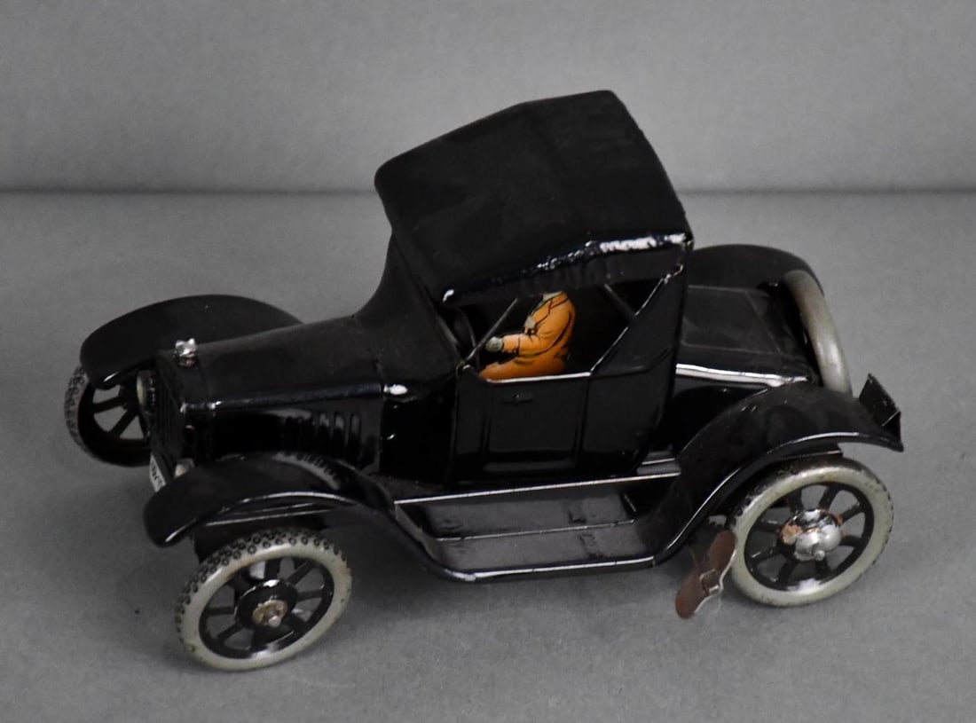 Bing Ford Model-T Runabout Windup Toy (1 of 5)
