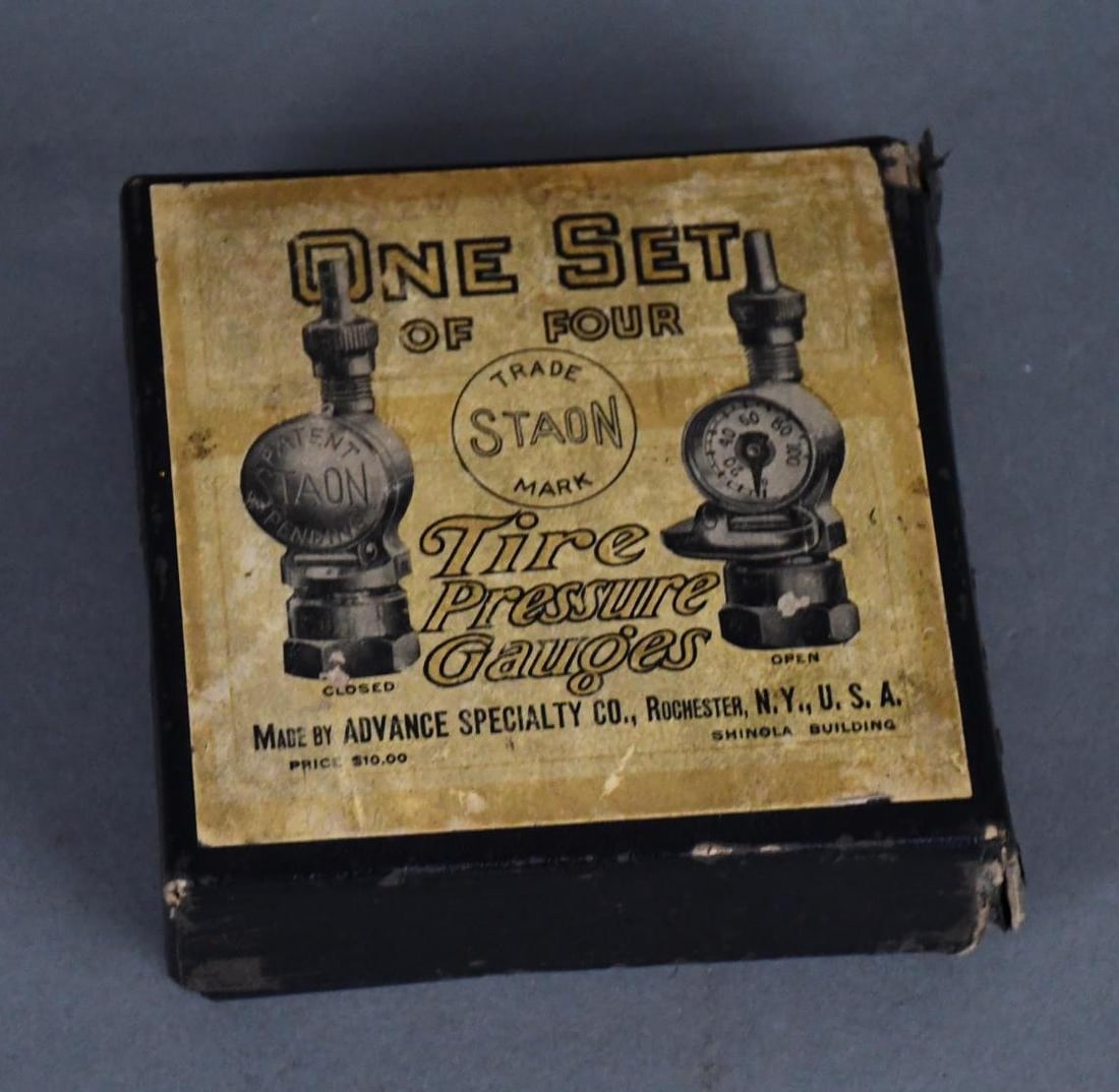 Staon Tires Pressure Gauge Set of Four (1 of 2)
