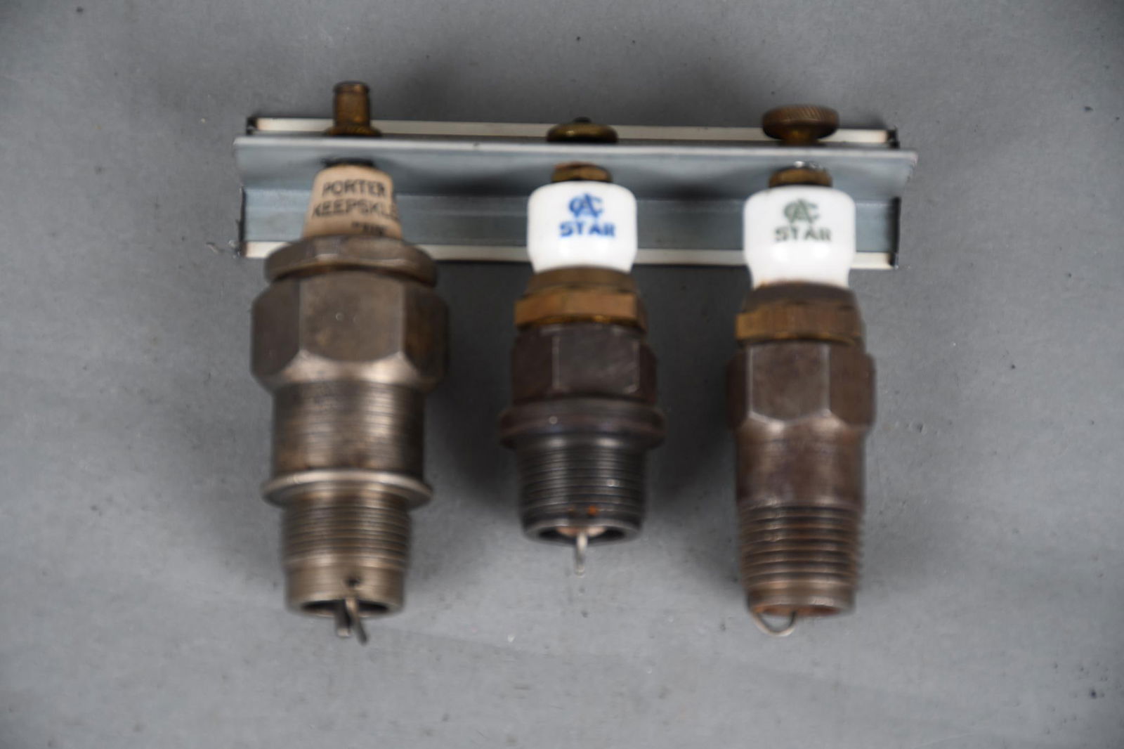 3-Spark Plugs Porter Keepskleek, CA Star, CA Star (1 of 4)