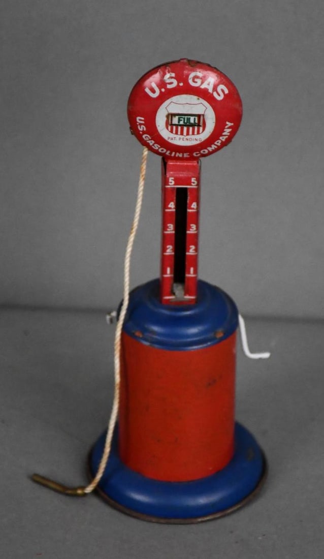 U.S. Gas Tin Litho Curb Gas Pump Toy (1 of 3)