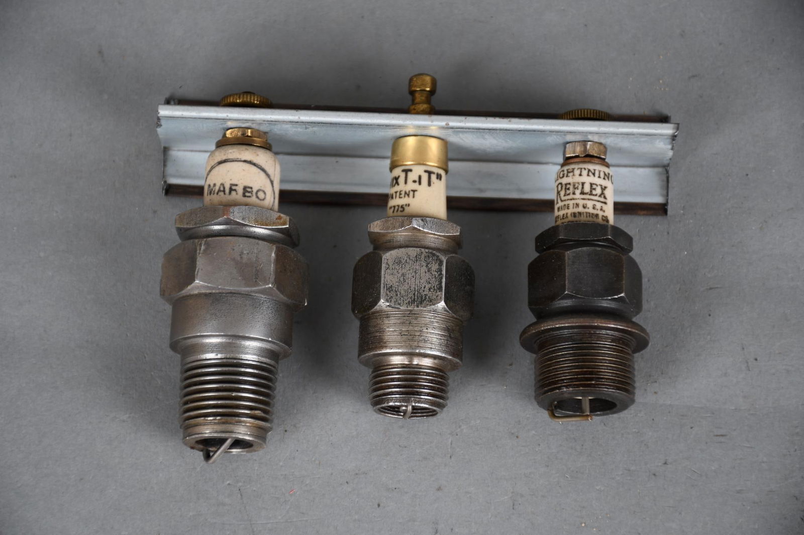 3-Spark Plugs Mafbo, Phix Tit, Reflex (1 of 4)