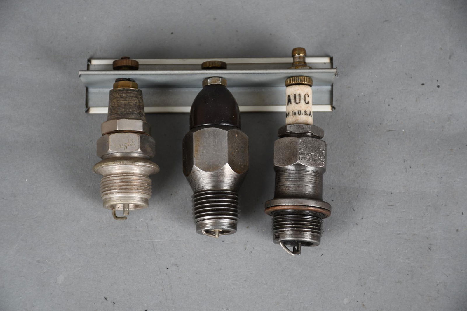 3-Spark Plugs Wright, NN, AUC (1 of 4)