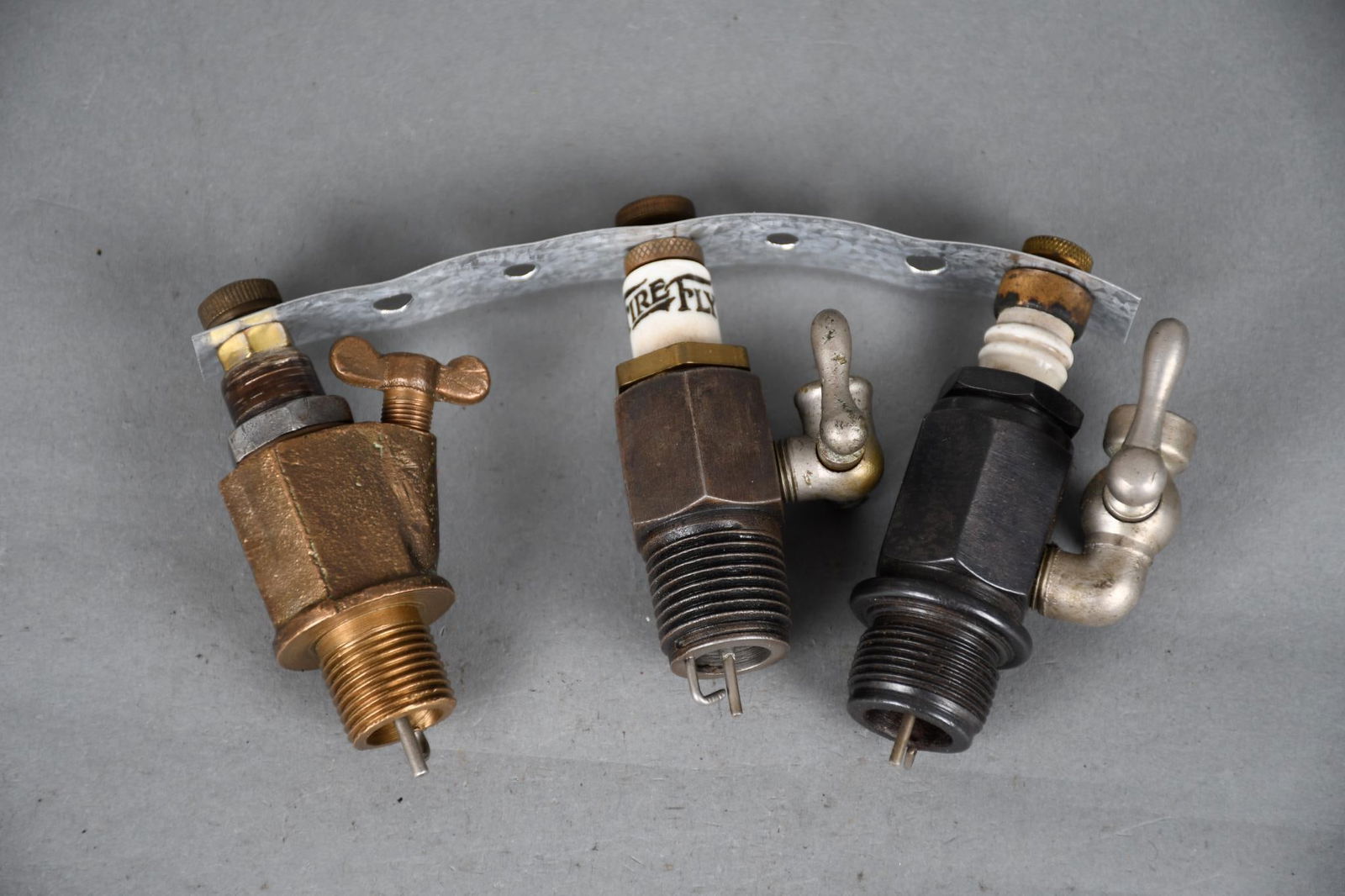 3-Spark Plugs w/Primer Cups NN, Fly-Fly, Champion (1 of 4)