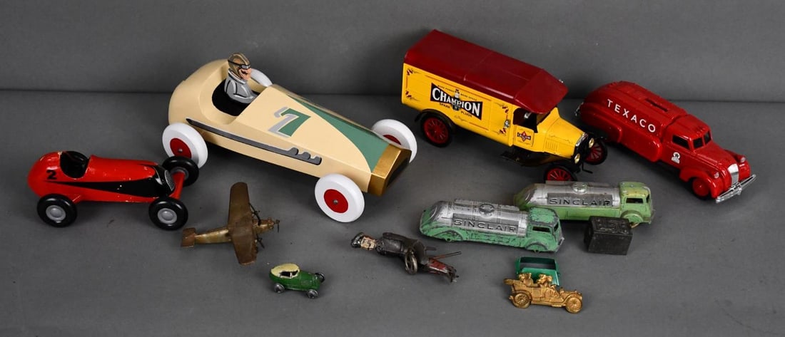 Large Lot of Diecast, Tootsie Toys and More (1 of 8)