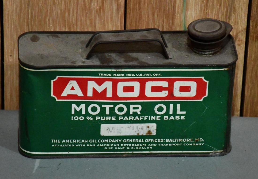 AMOCO Motor Oil Half-Gallon Flat Metal Can (1 of 3)