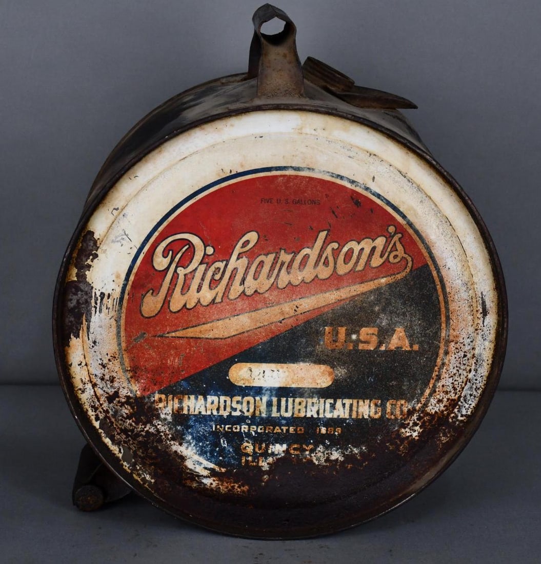 Richardson's U.S.A. Motor Oil Five Gallon Rocker Can: rated 5, the five gallon rocker can has heavy wear, rust and staining