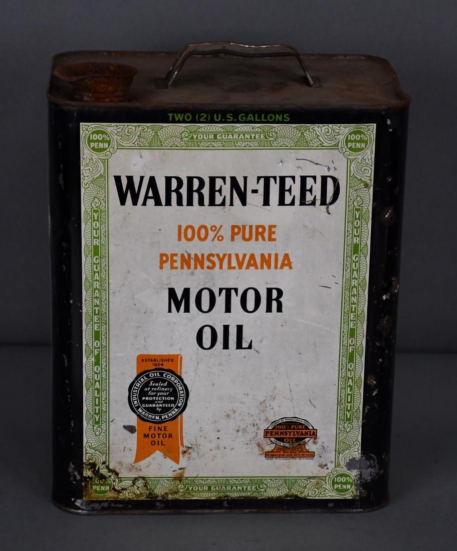 Warren-Teed Motor Oil Two-Gallon Metal Can: rated 7, the two-gallon rectangle metal can has wear, fine scratches, dings, is empty.