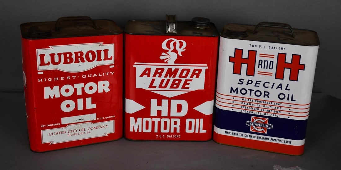 3-Two-Gallon Metal Motor Oil Cans H&H, Armor & Other: rated 7 to 8, the two-gallon rectangle metal cans all have minor wear, all are empty.