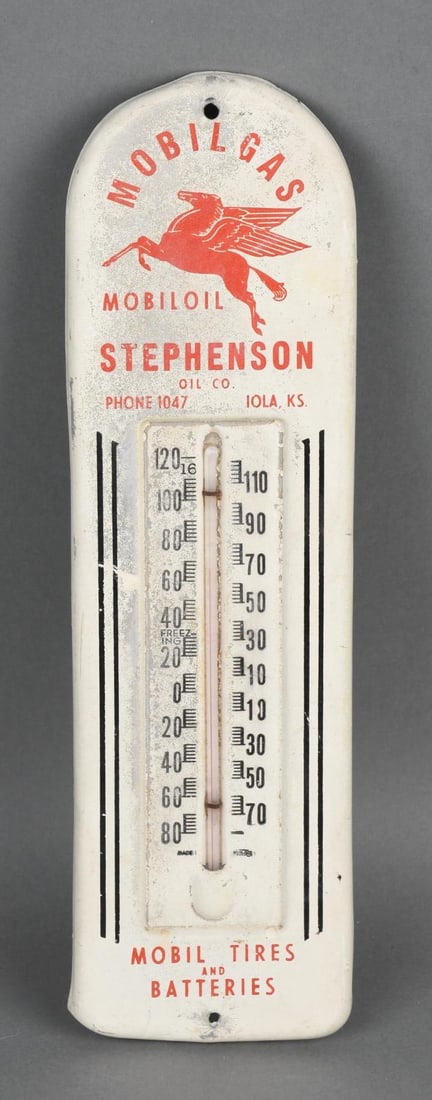 Mobilgas Mobiloil w/Pegasus Metal Thermometer (1 of 3)