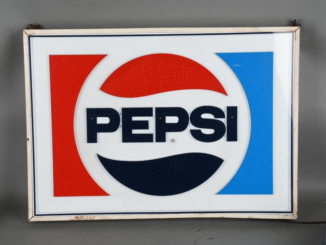 Pepsi w/Logo Lighted Sign (1 of 4)