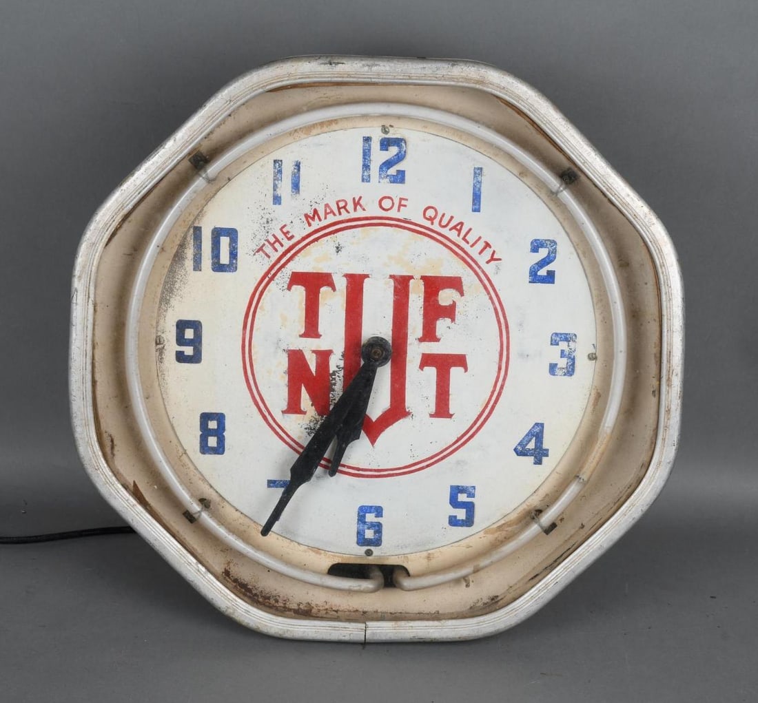 Tuf Nut Octagon Neon Clock (1 of 3)