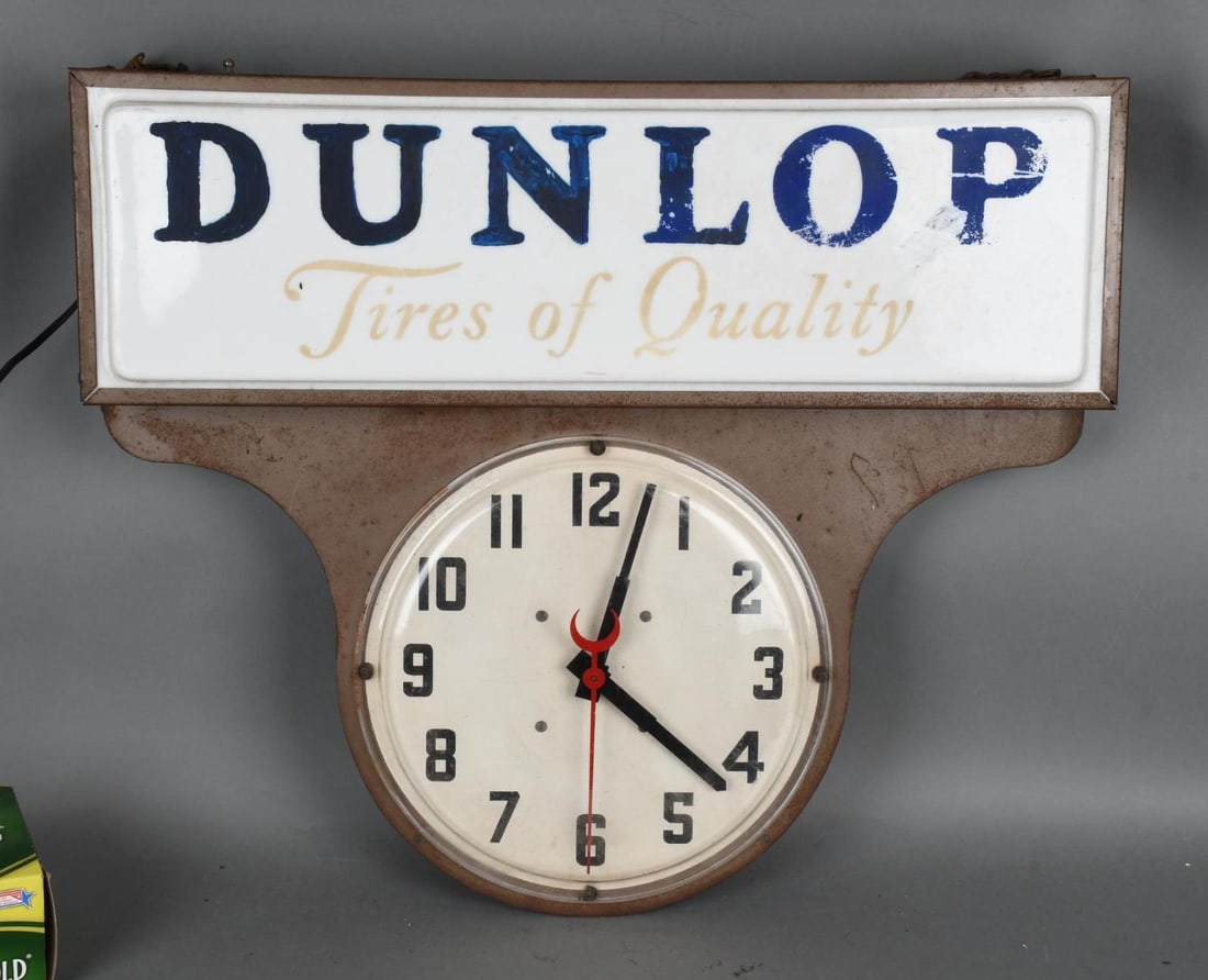 Dunlop Tires of Quality Lighted Clock (1 of 4)