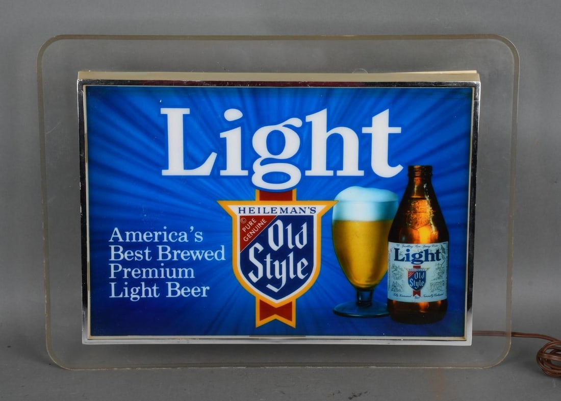 Old Style Light Beer Plastic Lighted Sign (1 of 3)