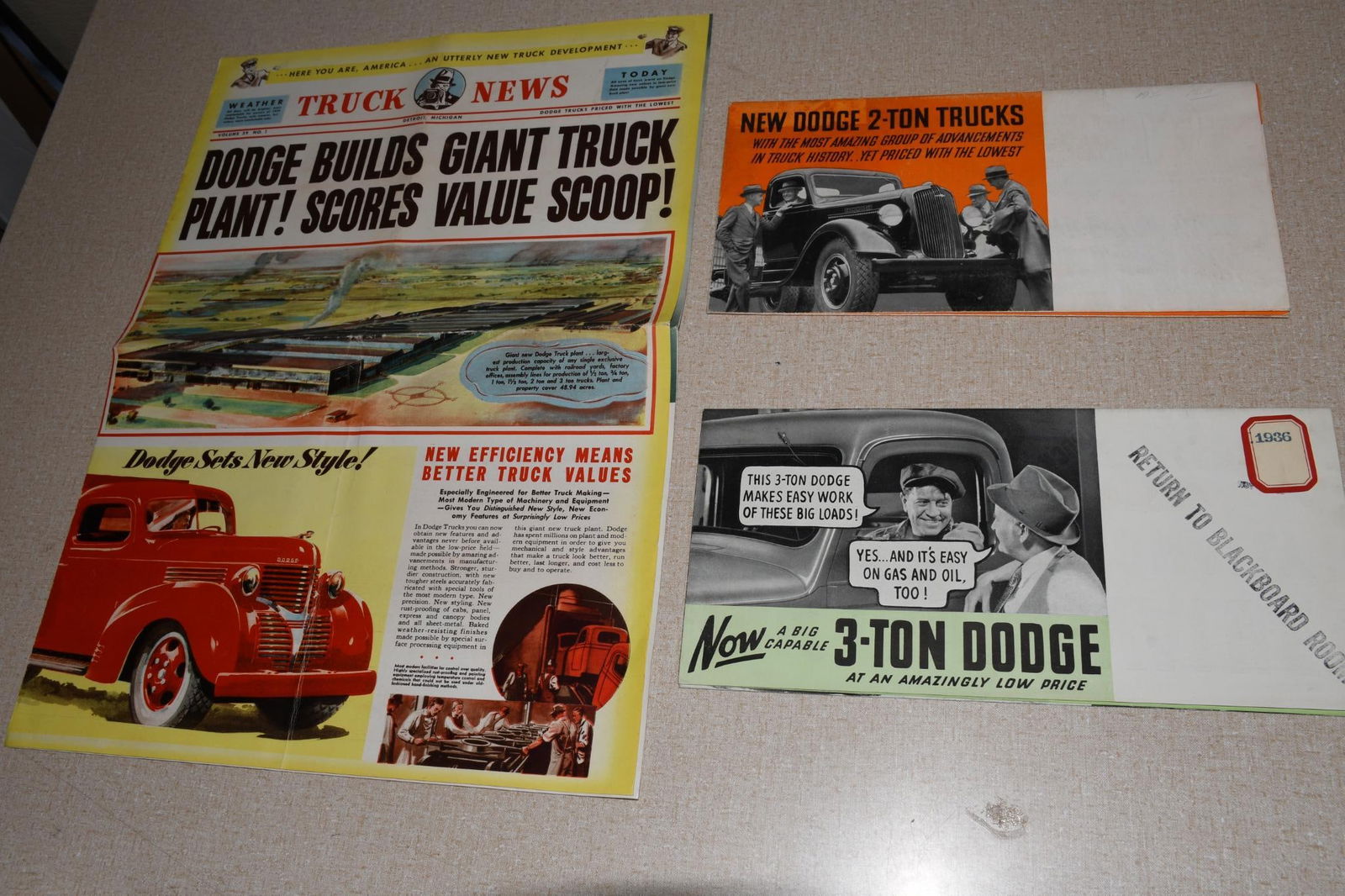 Lot of 3 Dodge Brochures - 2 (1936) 1 (1939) (1 of 3)