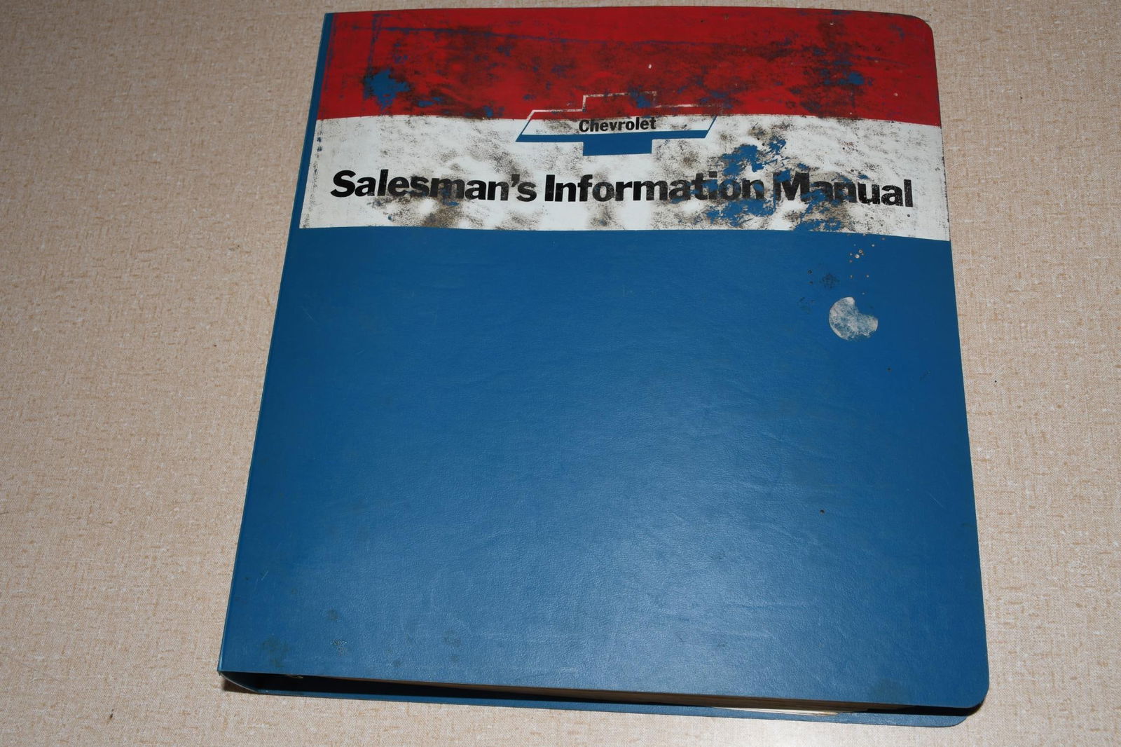 1975 Chevrolet Salesman's Information Manual Camaro Corvette Monte Carlo (1 of 4)