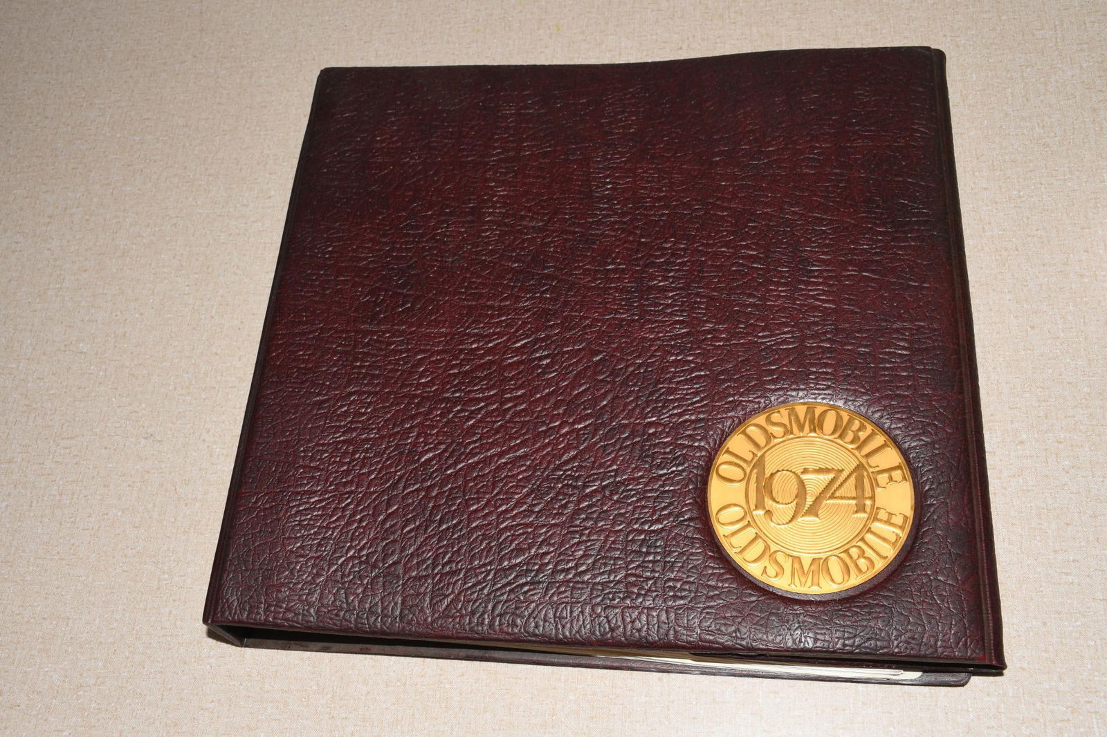 1974 Oldsmobile Dealer Album Color & Trim Fabric Selector Toronado Cutlass 88 98: 12"x13", all in good condition.