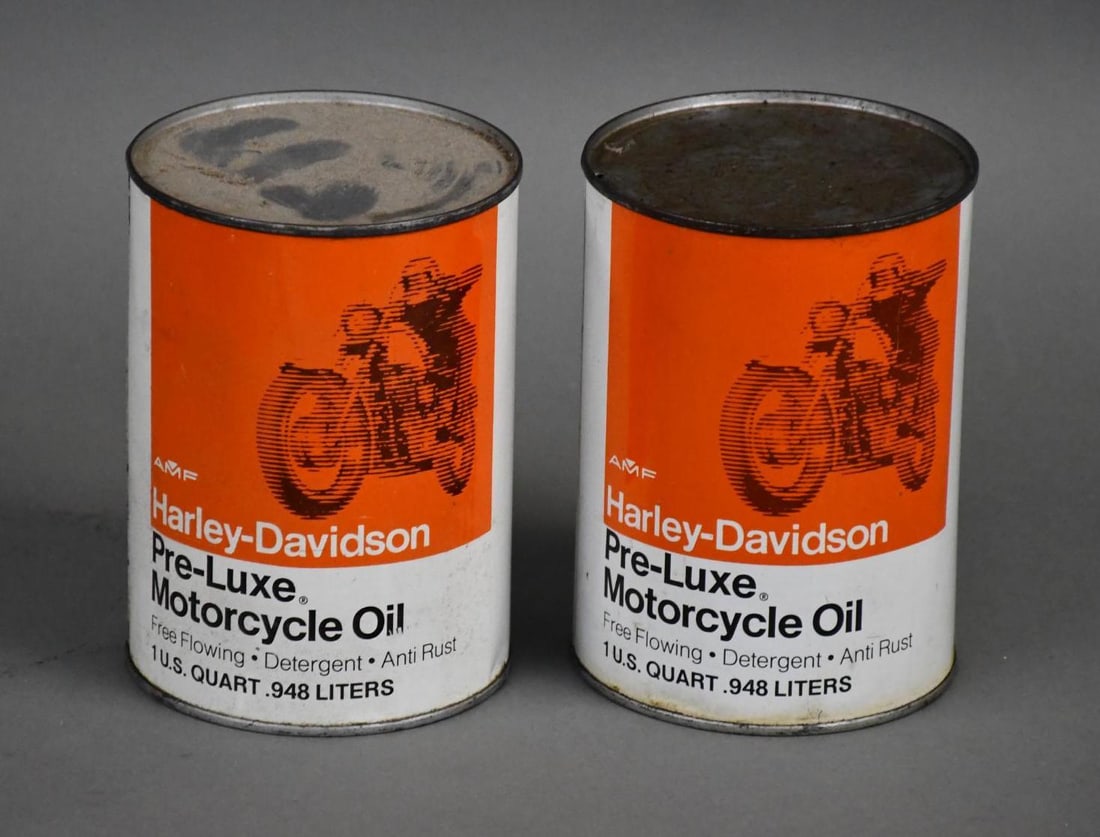 2-Harley-Davidson Pre-Luxe Motorcycle Oil Quart Metal Cans: rated 8.9, both round metal cans has good color and shine, one is full.