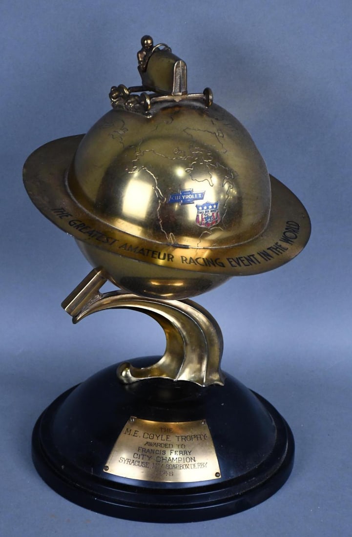 1946 Chevrolet/Soap Box Derby Metal & Wood Trophy (1 of 5)