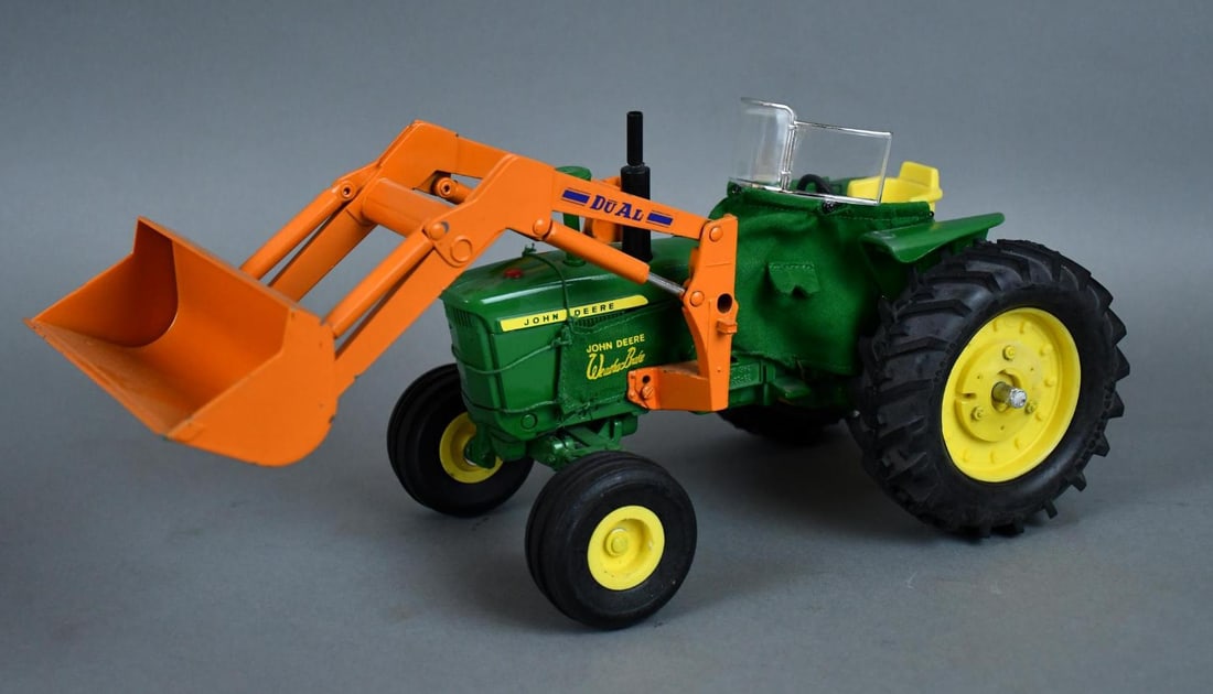 GOOD Custom John Deere 4020 w/ Windbreaker & Loader: 1/16 Scale, Very Good Detail, rear weights, all components work, nice custom