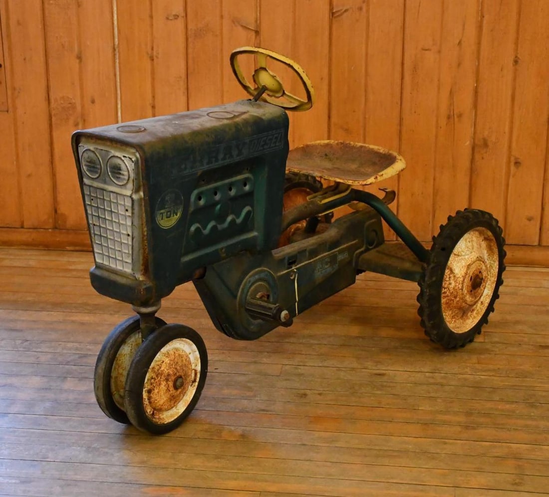 Murray Diesel Pedal Tractor (1 of 10)