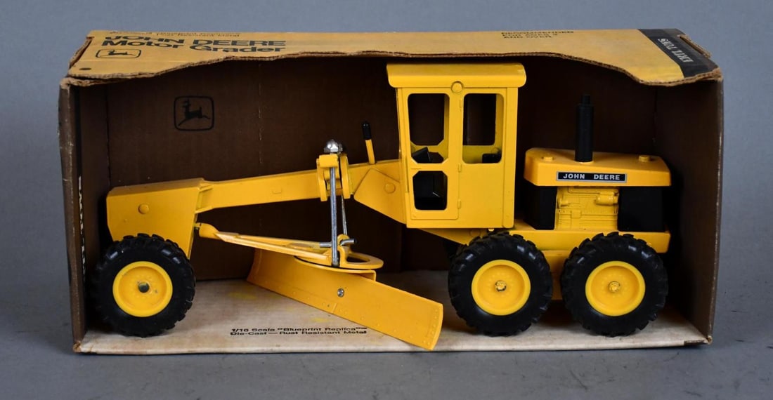 John Deere Motor Grader NIB by Ertl (1 of 6)