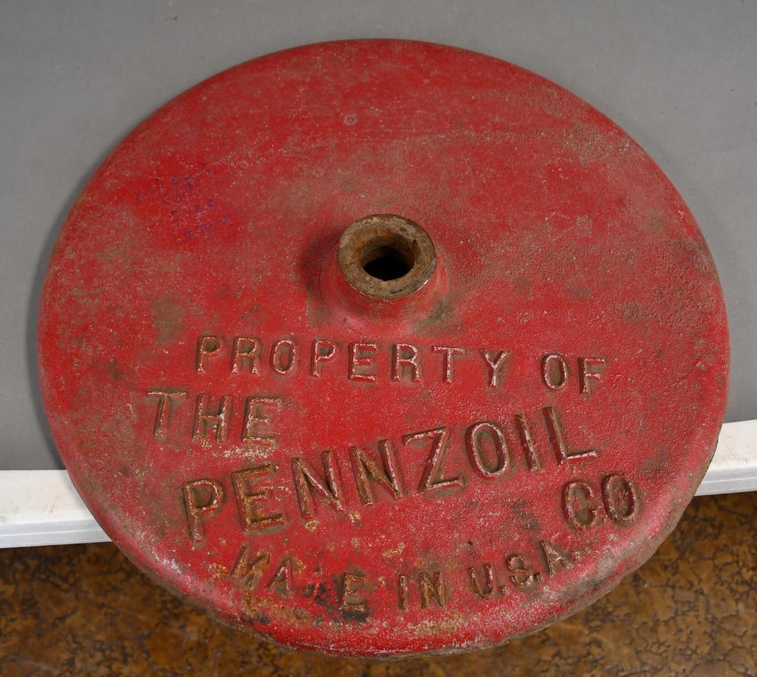 Pennzoil Cast Iron Curb Sign Base (1 of 2)