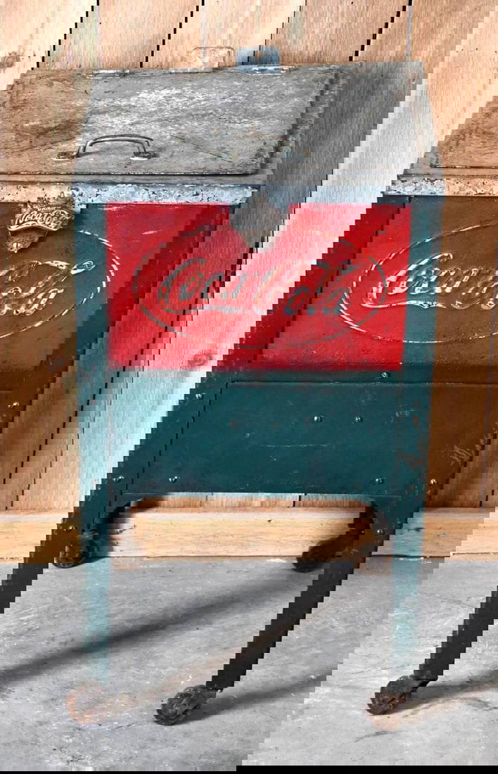 Glascock Bros. Cocacola Ice Chest On Legs Auction