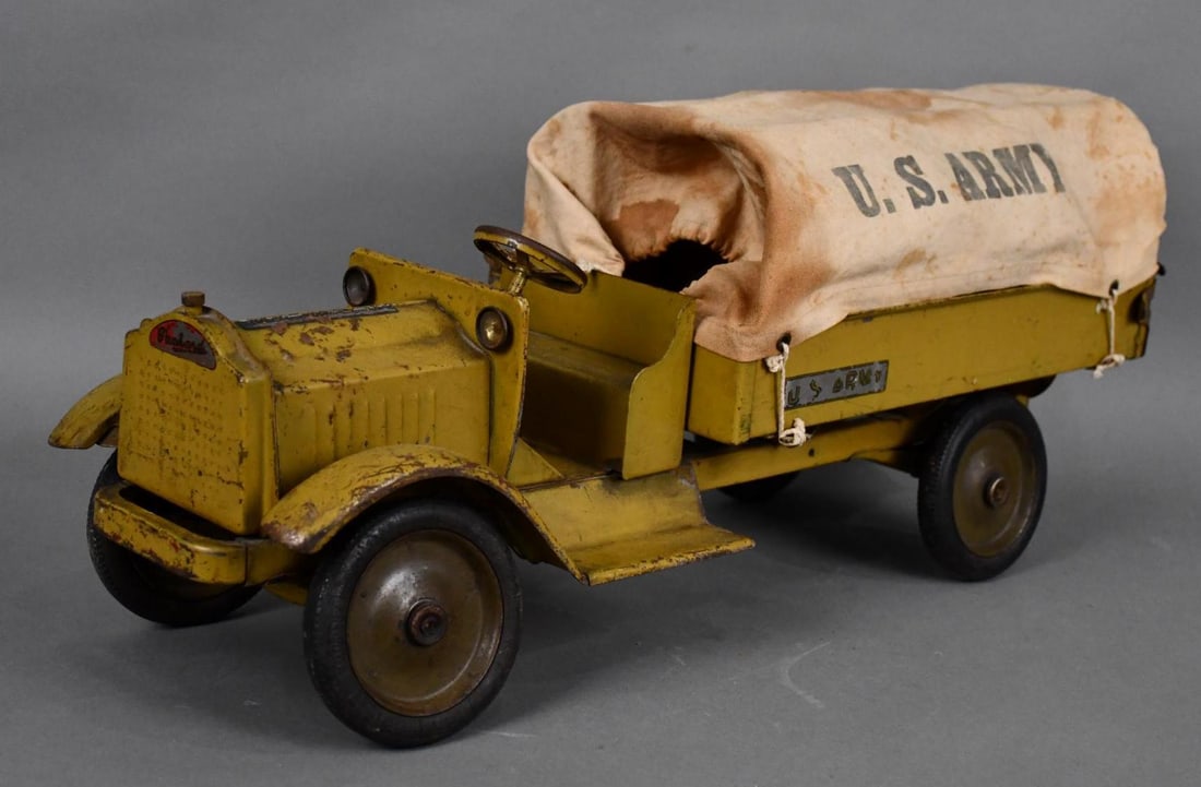 Original Packard "U.S. Army" Press Steel Truck by Keystone: all original paint, has the original tailgate, the original canvas topper, original rubber tires, shows wear from use, but a nice pressed steel truck, about 27" long 