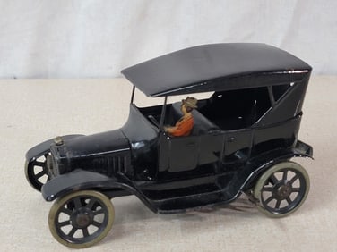 Bing Ford Sedan