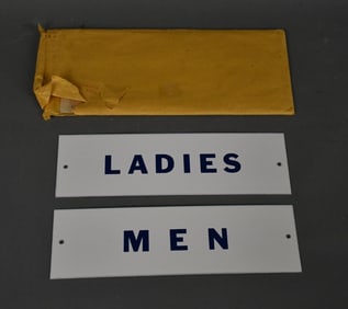 Men & Ladies Metal Rest Room Signs