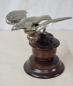 Eagle Mascot w/Moving Wings