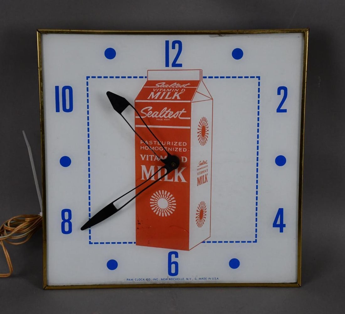 Sealtest Milk Lighted Clock (1 of 4)