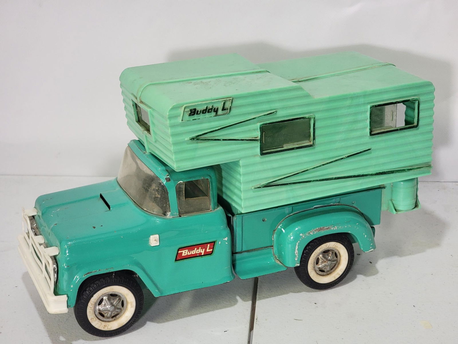 Buddy L Pickup w/Camper (1 of 5)