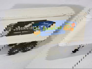 Buckeye Toys Snow Crop Frozen Foods Referrer Trailer
