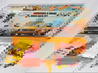 Original Hot Wheels Mongoose & Snake Drag Race Set w/Cars & Box