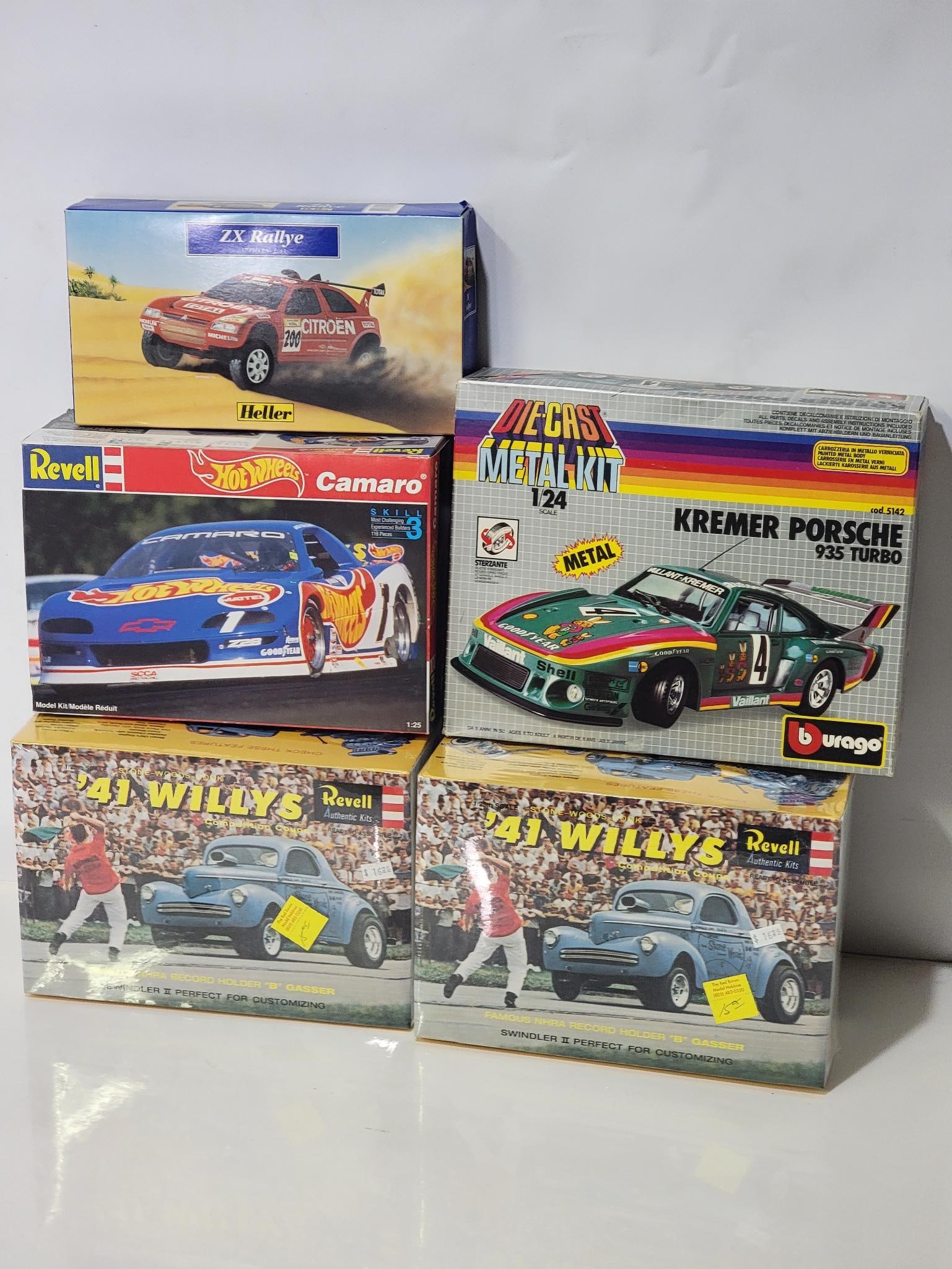 5-Plastic & Metal Model Kits (1 of 3)