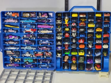 90+ Hot Wheels Vehicles in Hard Case Carrier