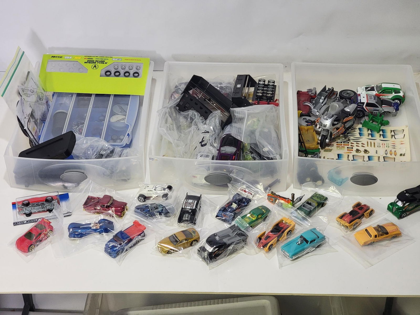 Small 3-Drawer Plastic Cabinet w/Customizing Wheels & Decals (1 of 7)